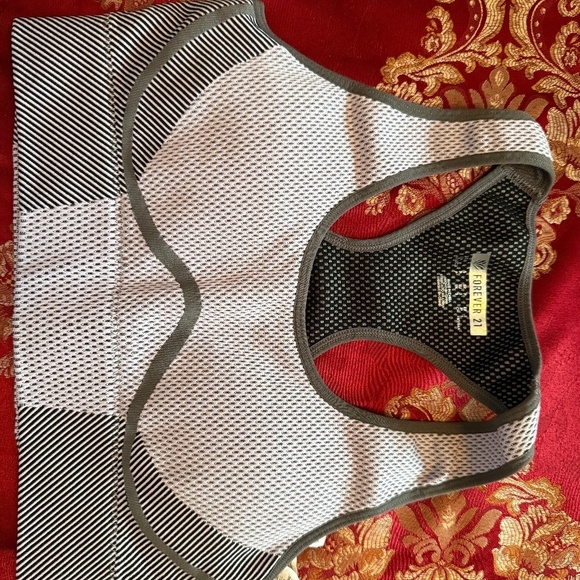 🔥 High-Performance Seamless Workout Set (Size Small) 🔥 - Picture 8 of 9